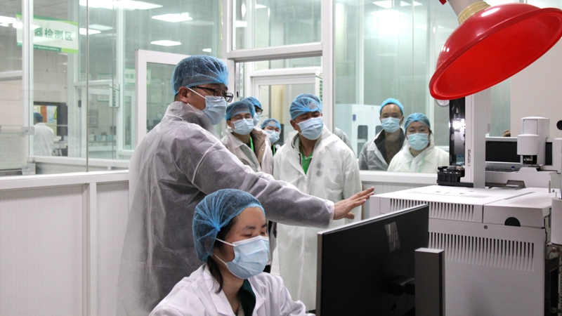 諸暨市教育局勤辦督查組赴浙農茂陽檢查指導食材配送服務工作