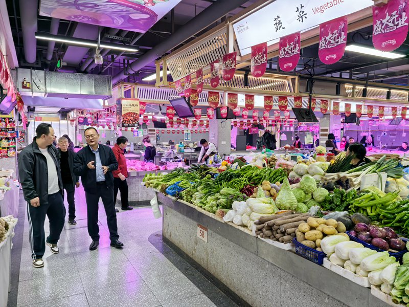 浙農實業錢塘市集開展市場慰問與安全檢查